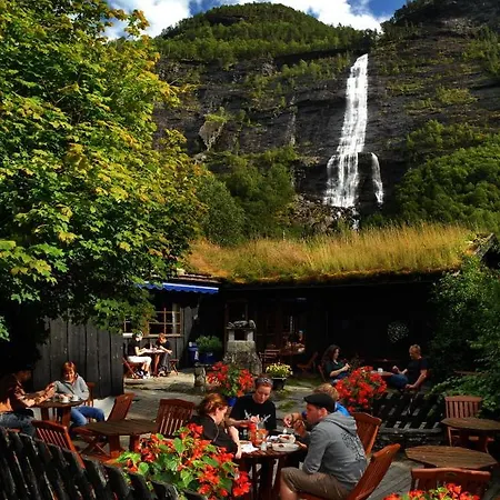 Semesterpark Vassbakken Og *
